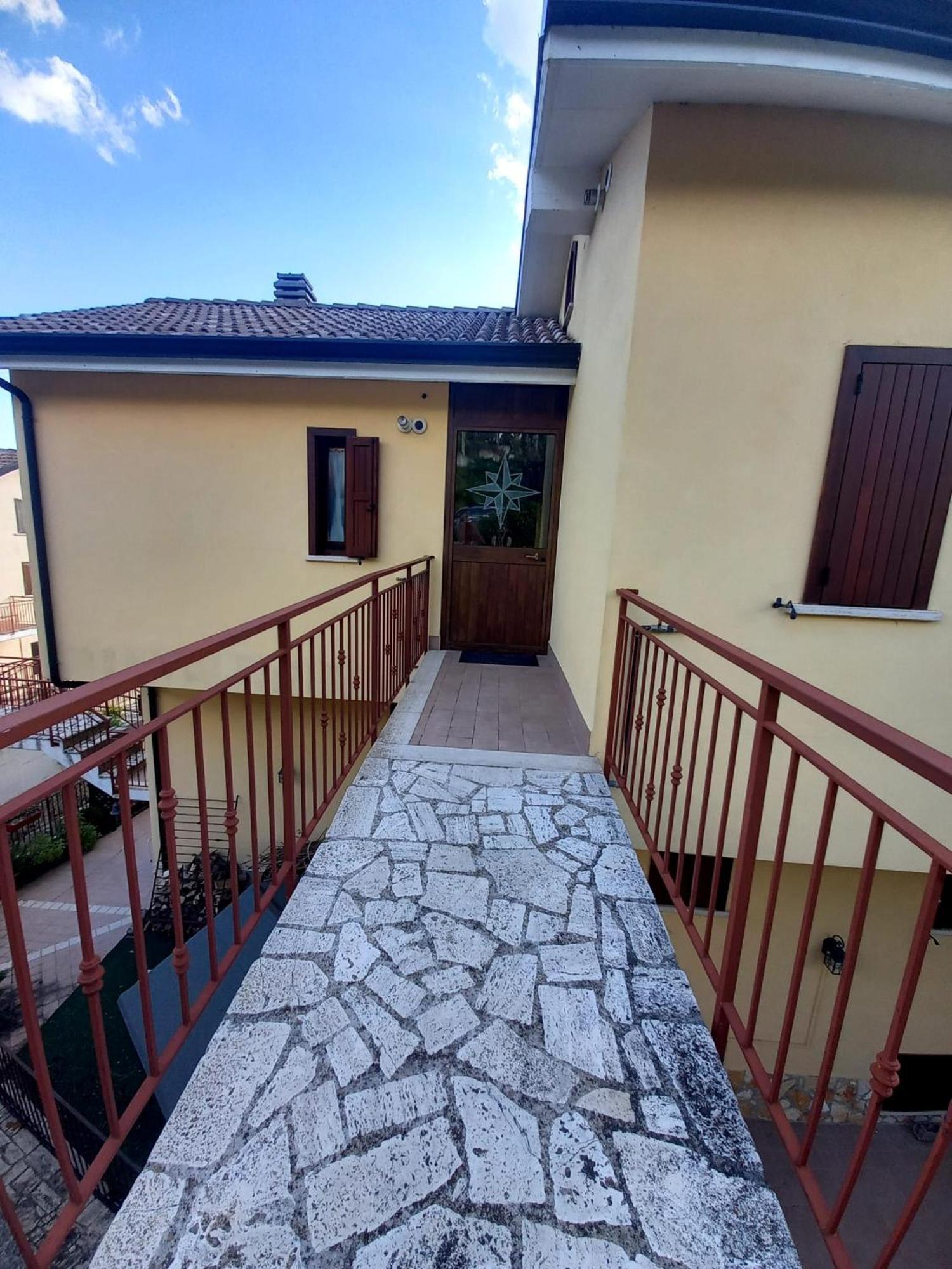 Il Nido Apartment Castel Di Sangro Luaran gambar
